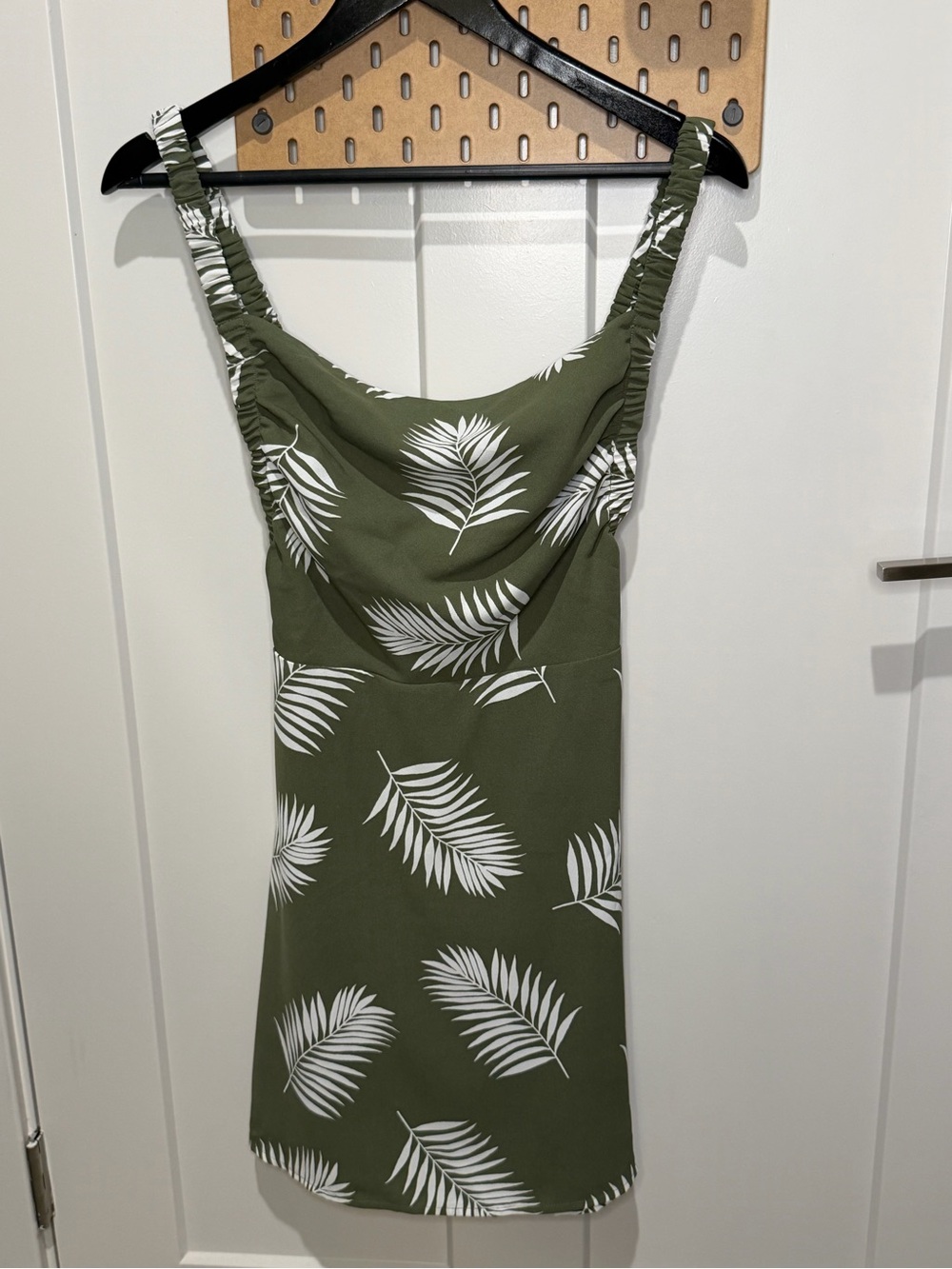 NWT Olive Green Palm-Print Mini Slip Dress - Picture 3 of 4